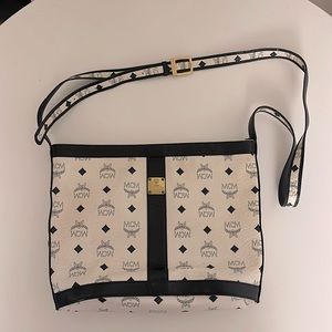 Vintage MCM White and Navy Blue Patricia Collection Crossbody Bag